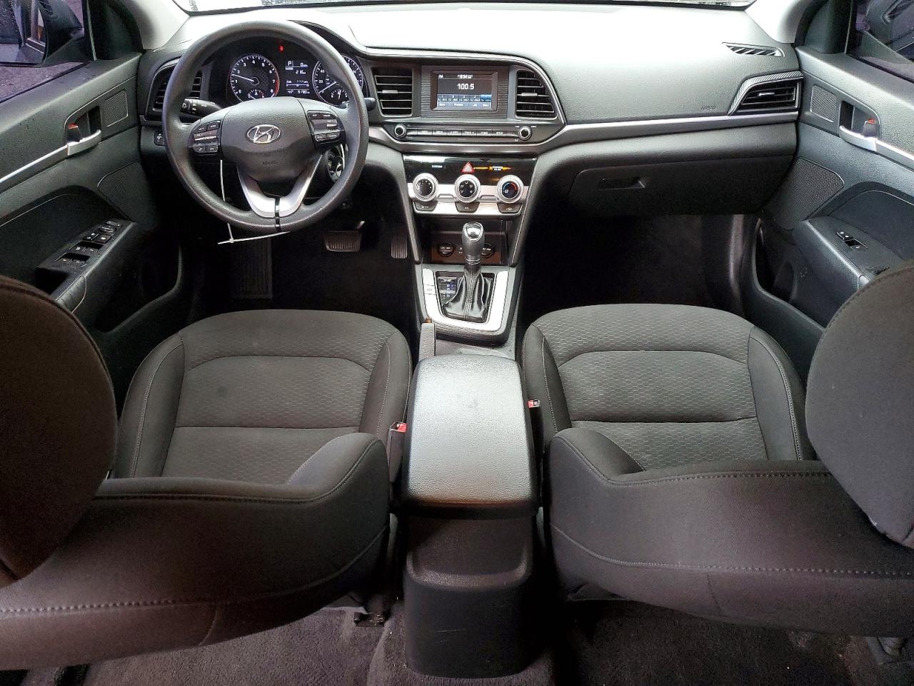 2019 HYUNDAI ELANTRA SE photo 8