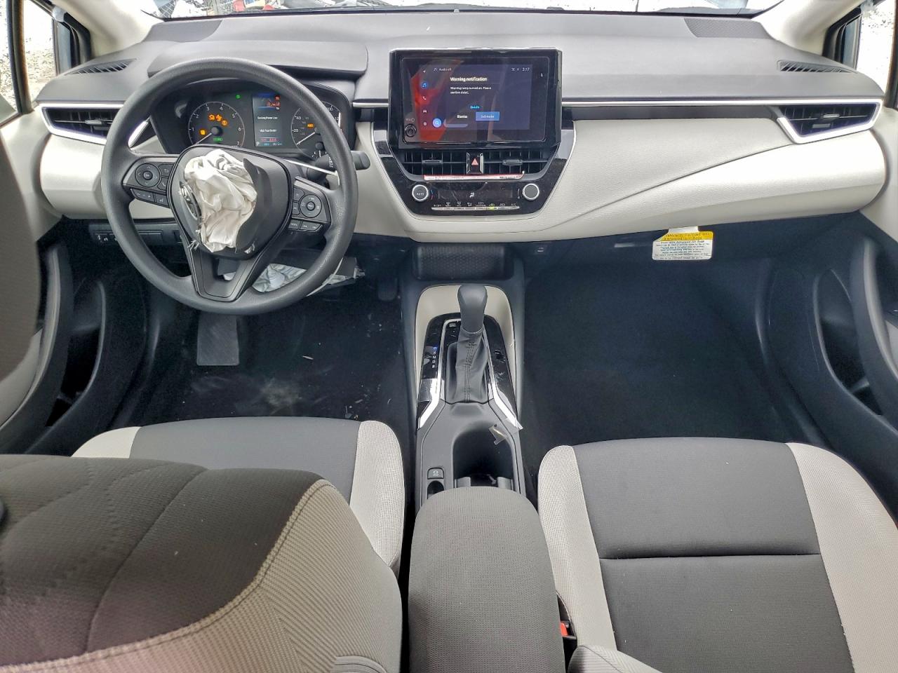 2025 TOYOTA COROLLA LE photo 8