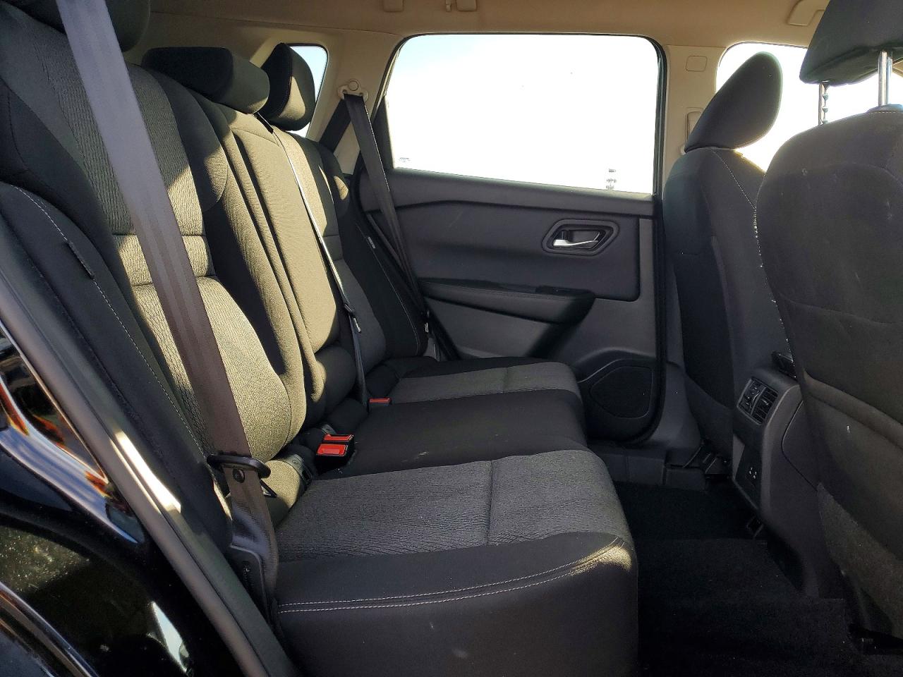 2025 NISSAN ROGUE SV photo 11