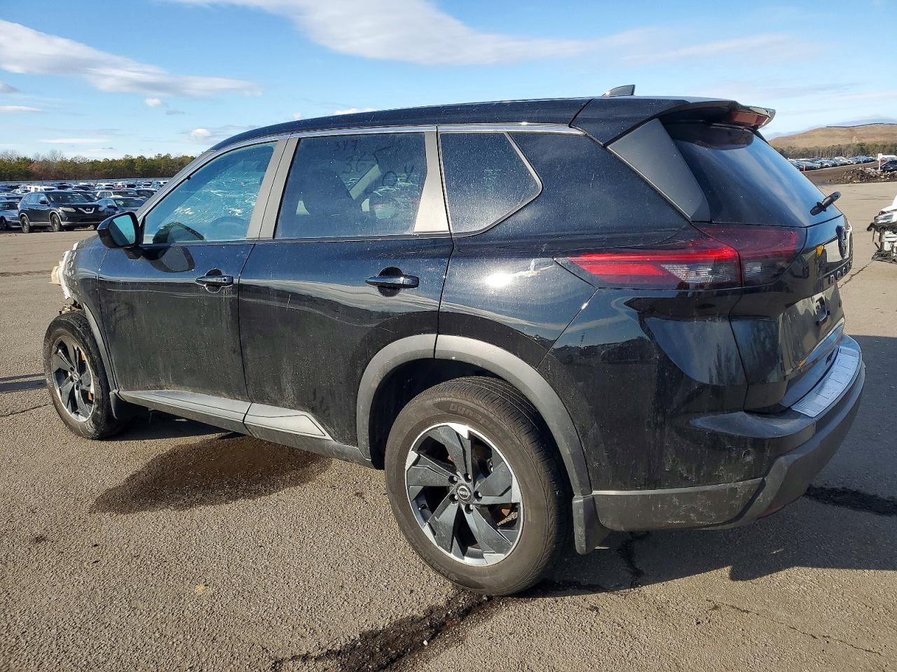 2025 NISSAN ROGUE SV photo 2