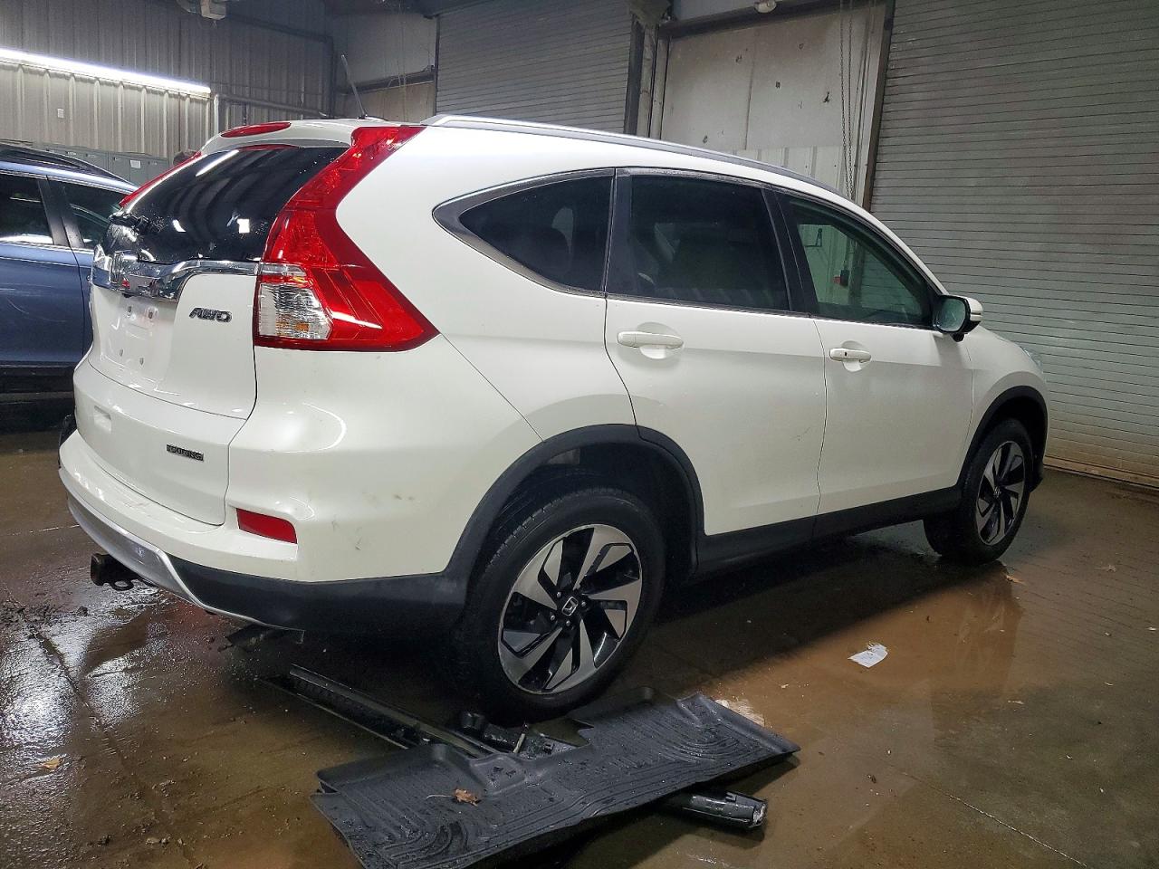 2016 HONDA CR-V TOURING photo 3
