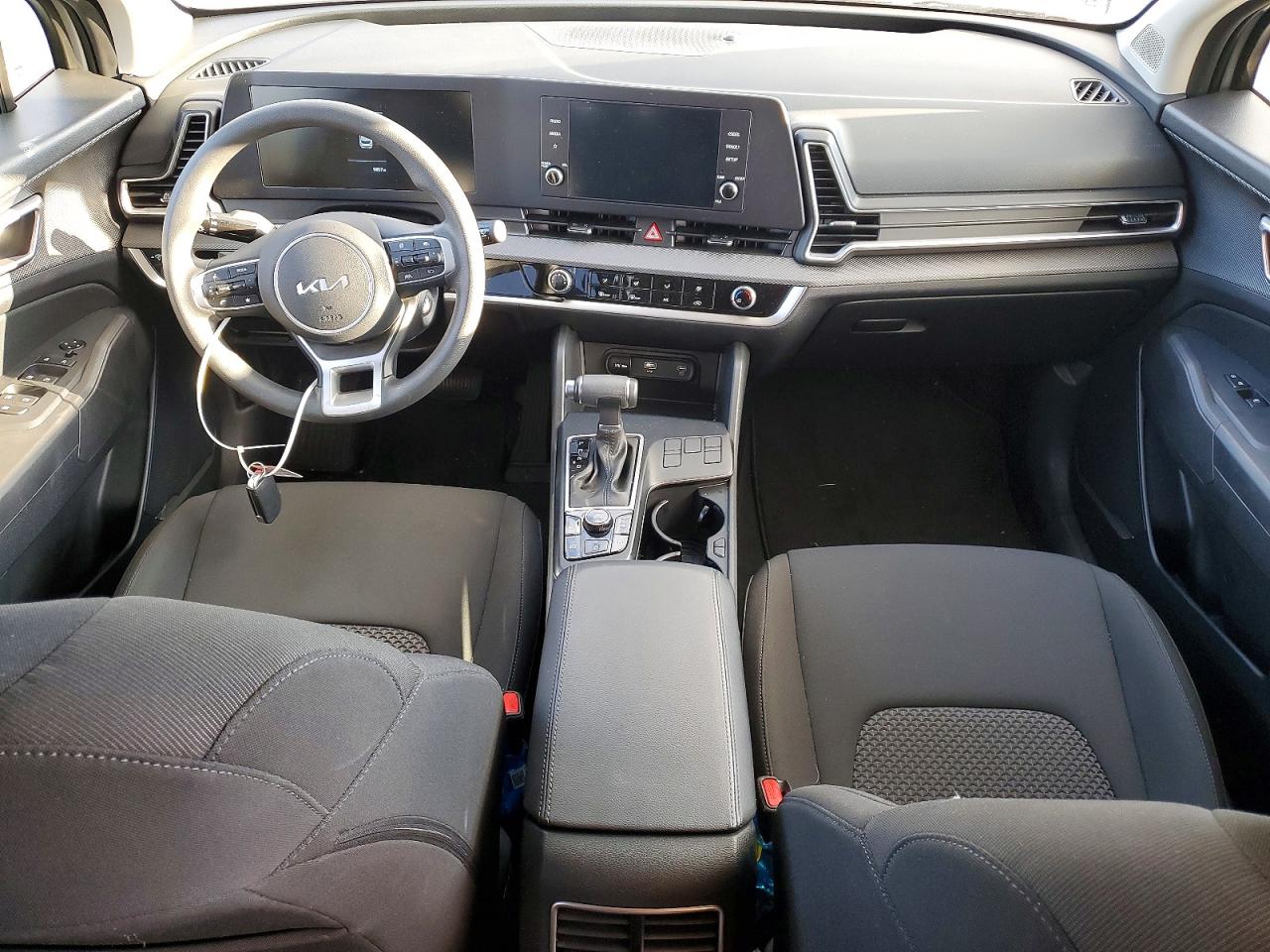 2023 KIA SPORTAGE LX photo 8