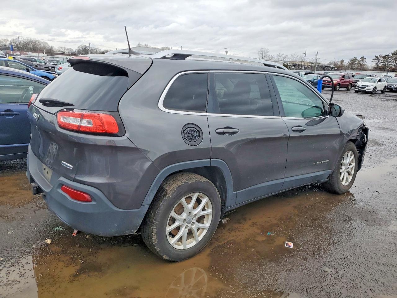2016 JEEP CHEROKEE LATITUDE photo 9