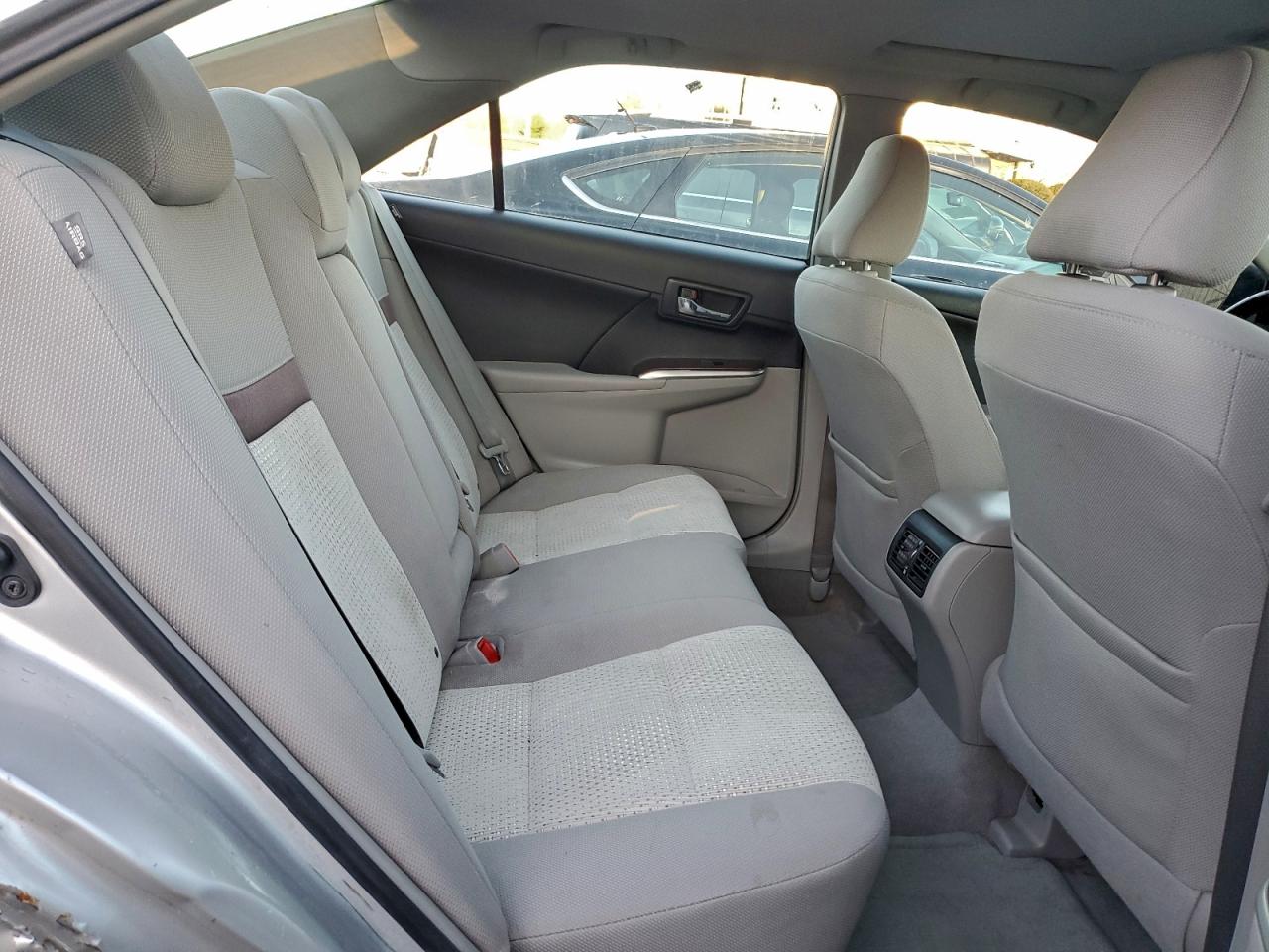 2013 TOYOTA CAMRY L photo 10