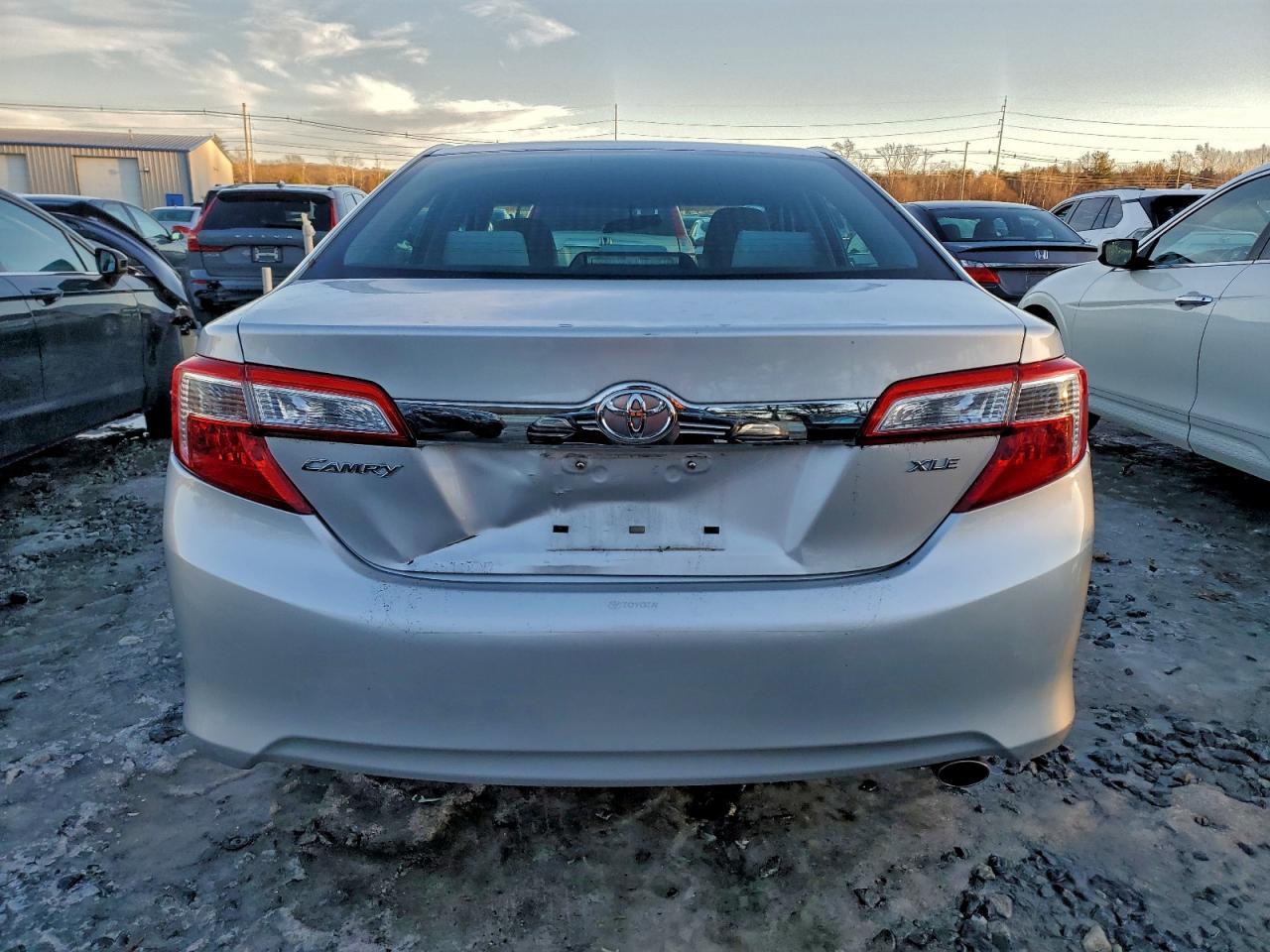 2013 TOYOTA CAMRY L photo 6