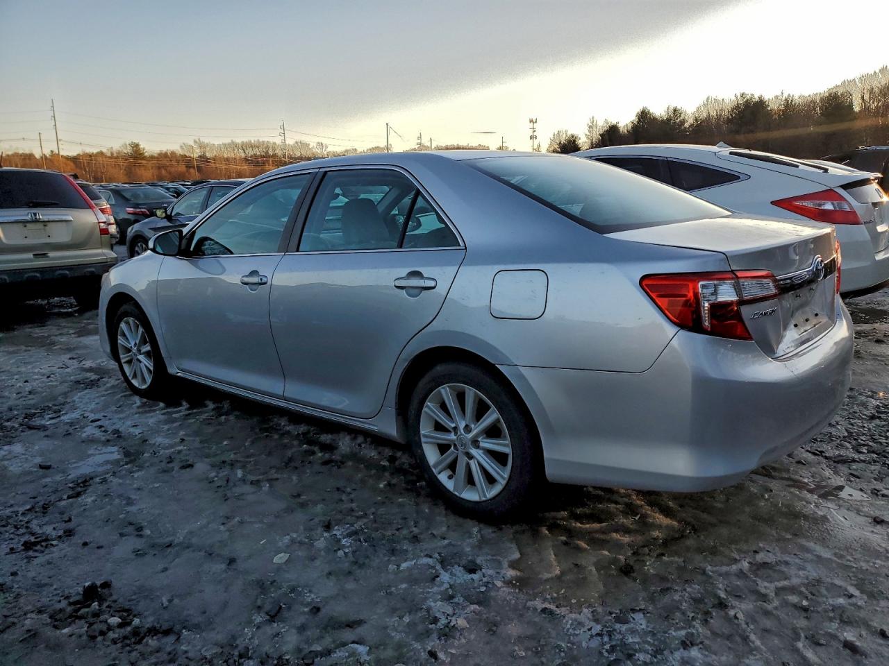 2013 TOYOTA CAMRY L photo 2
