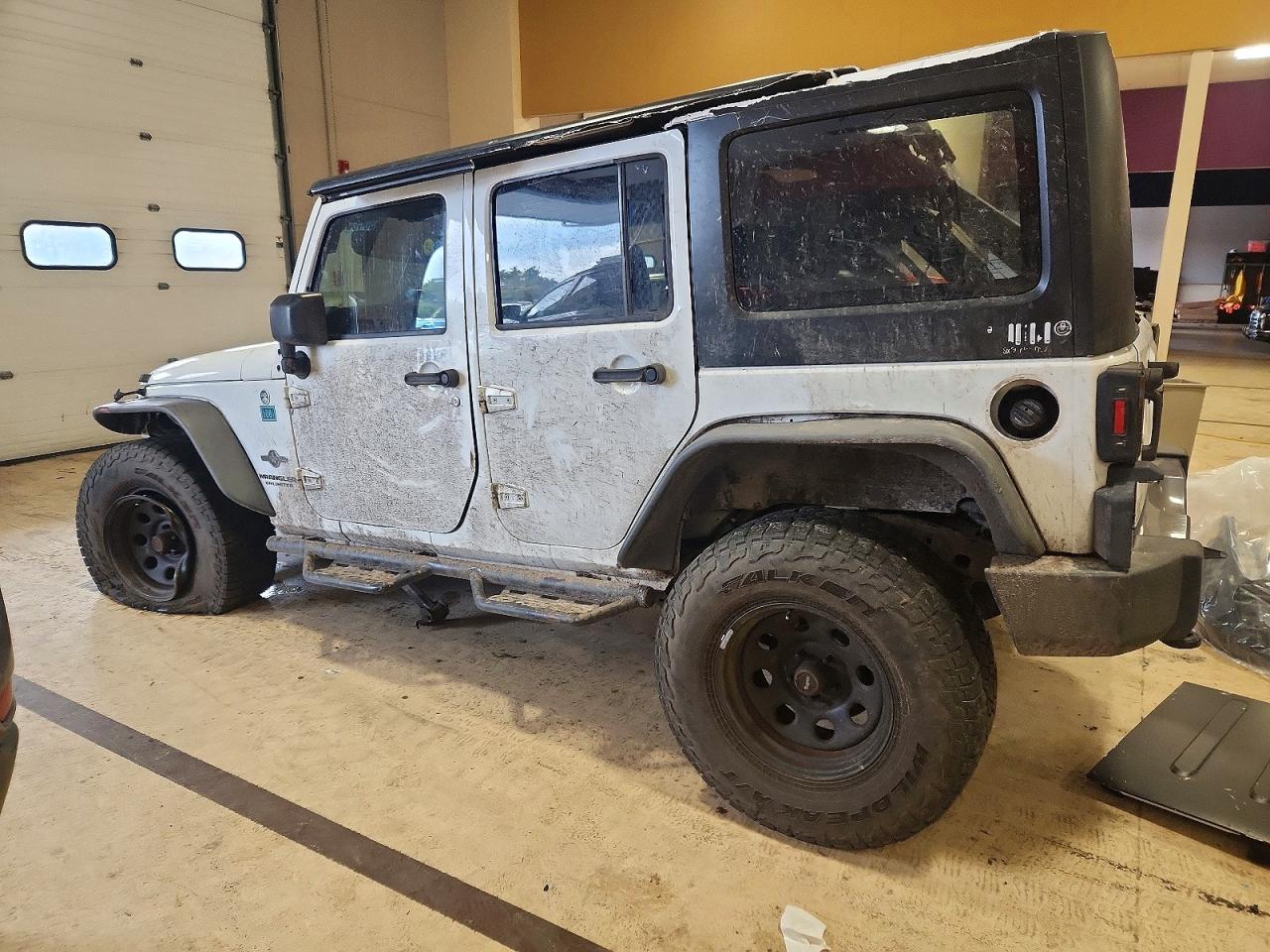 2015 JEEP WRANGLER UNLIMITED SPORT photo 2