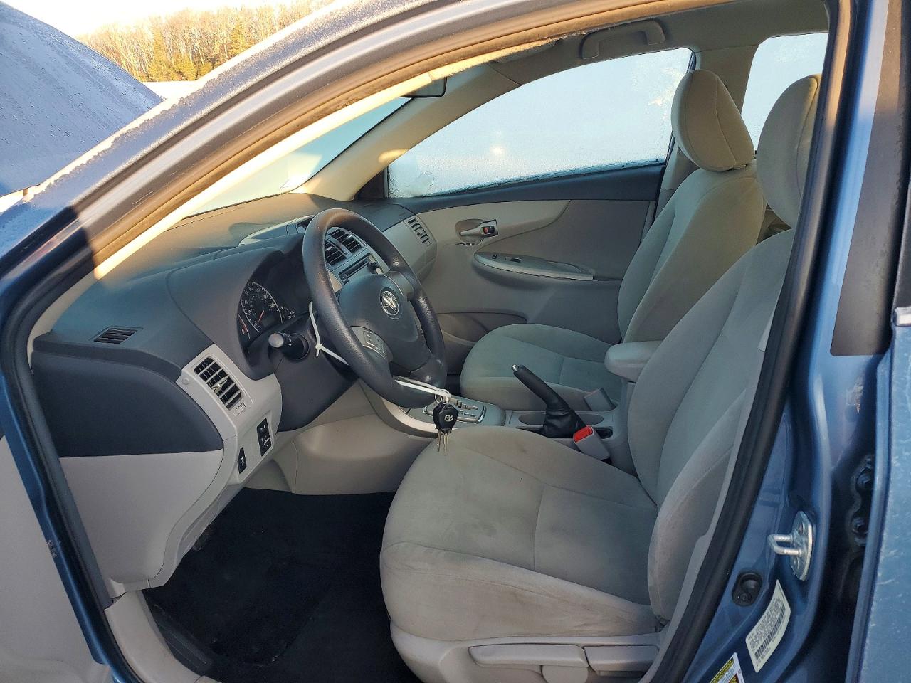 2013 TOYOTA COROLLA BASE photo 7