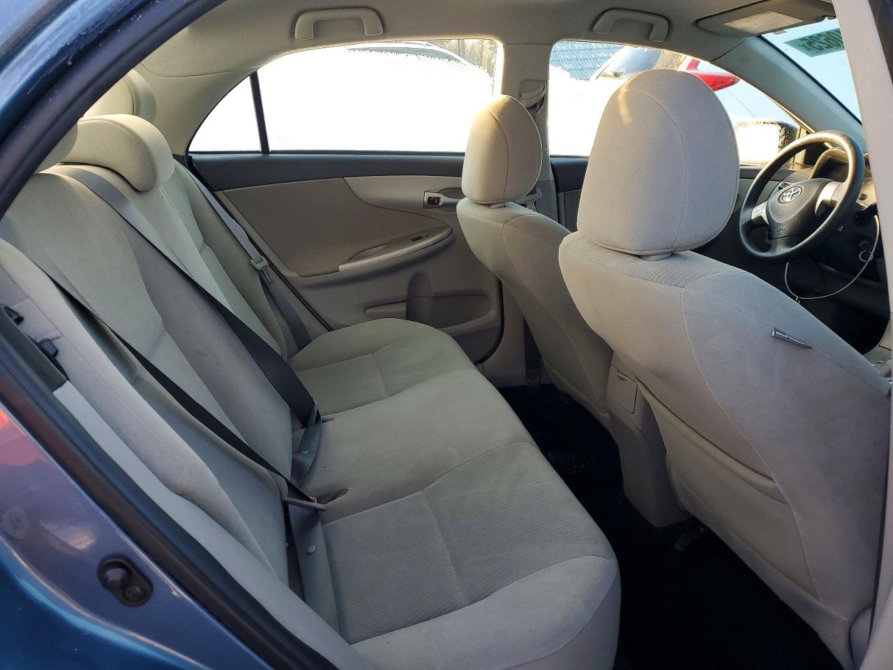 2013 TOYOTA COROLLA BASE photo 10