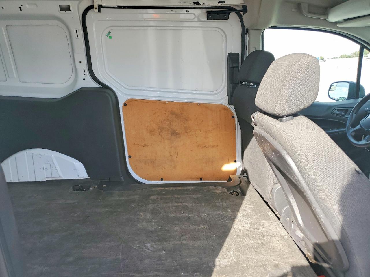 2015 FORD TRANSIT CONNECT XL photo 11