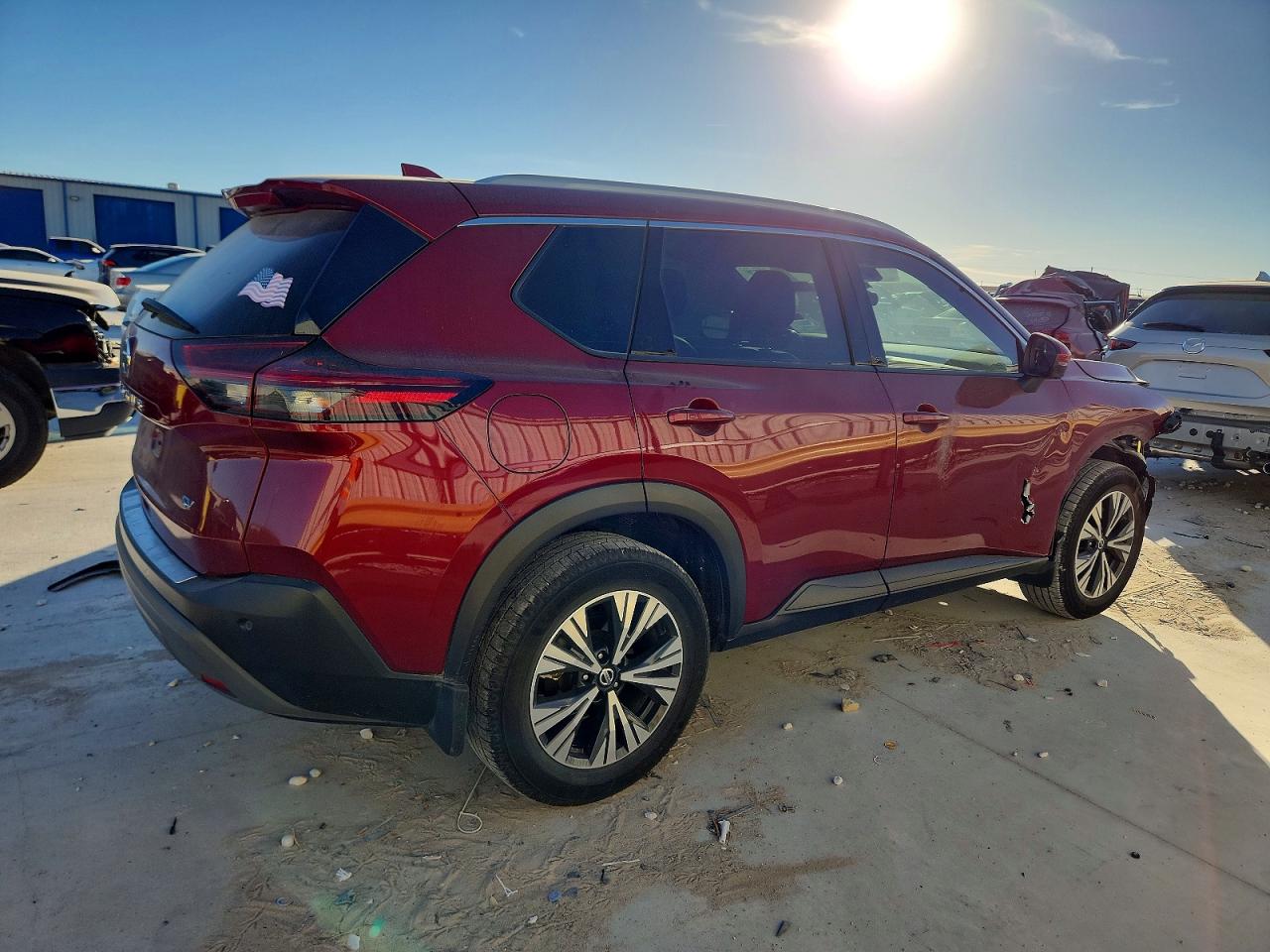 2021 NISSAN ROGUE SV photo 3