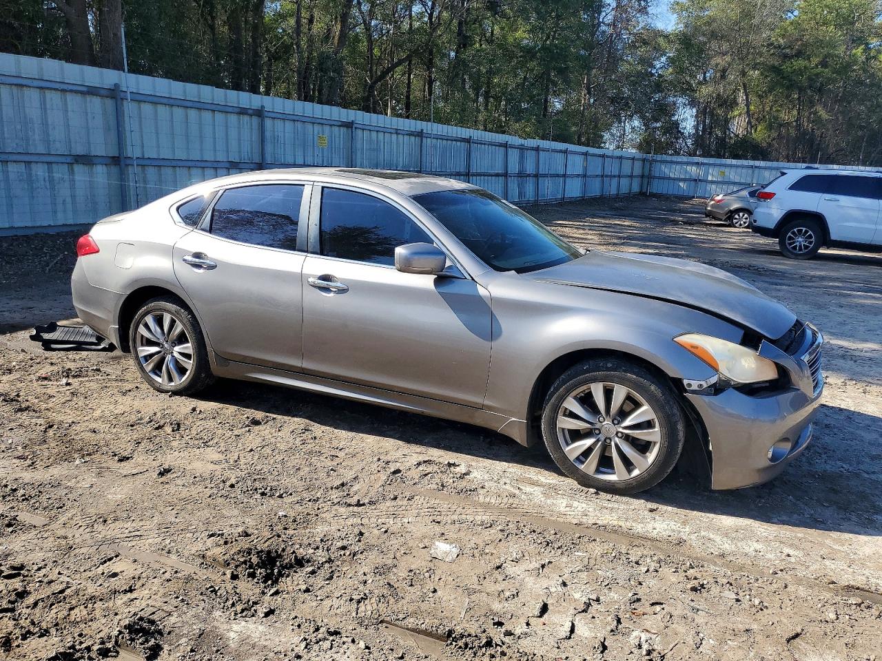 2012 INFINITI M37 X photo 4