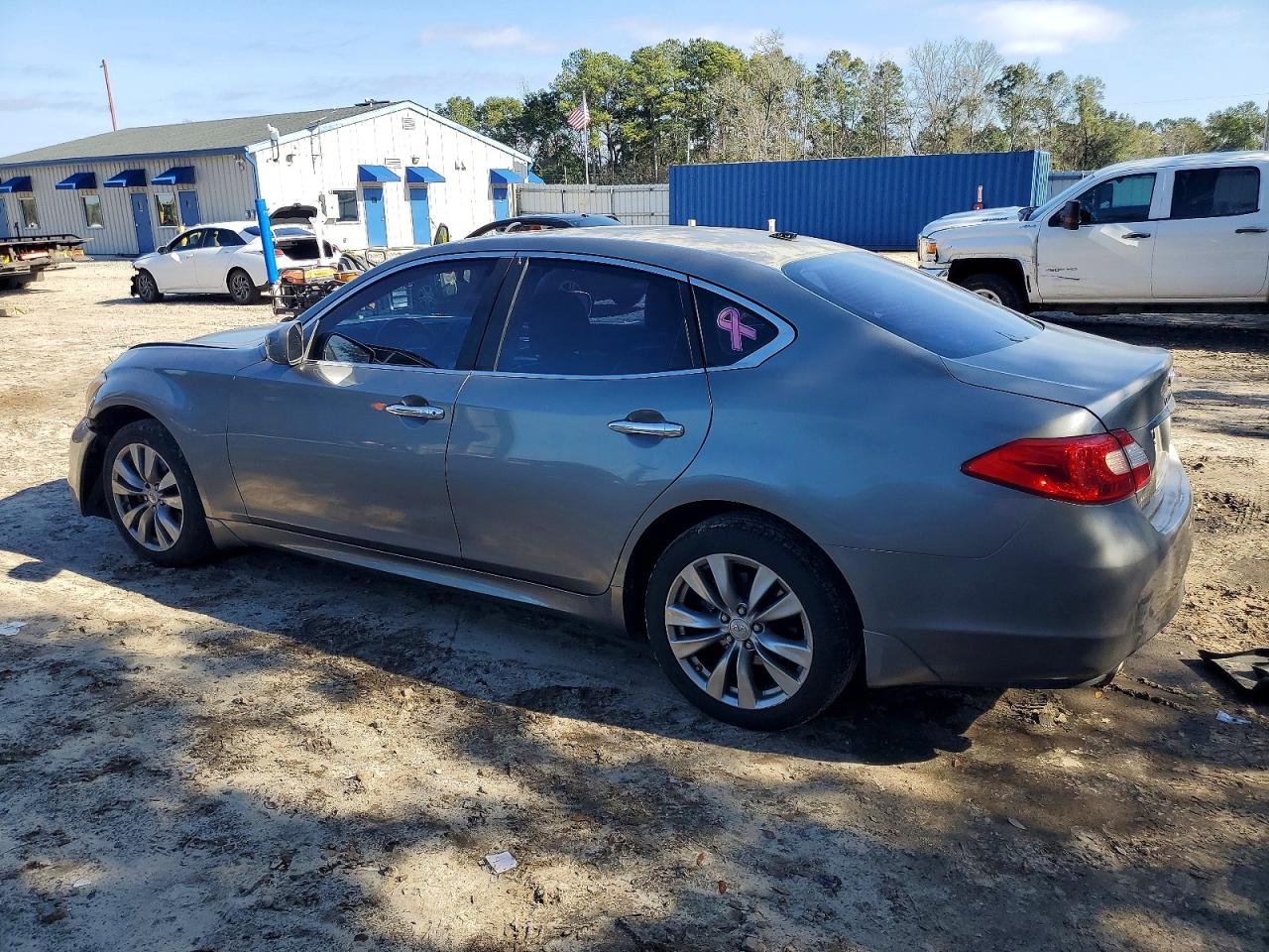 2012 INFINITI M37 X photo 2