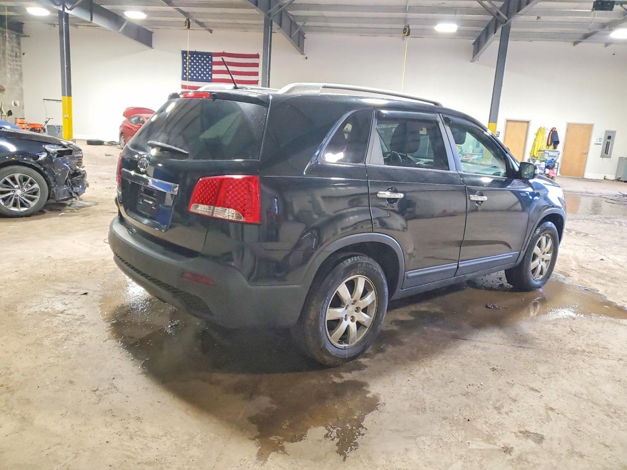 2011 KIA SORENTO BASE photo 3