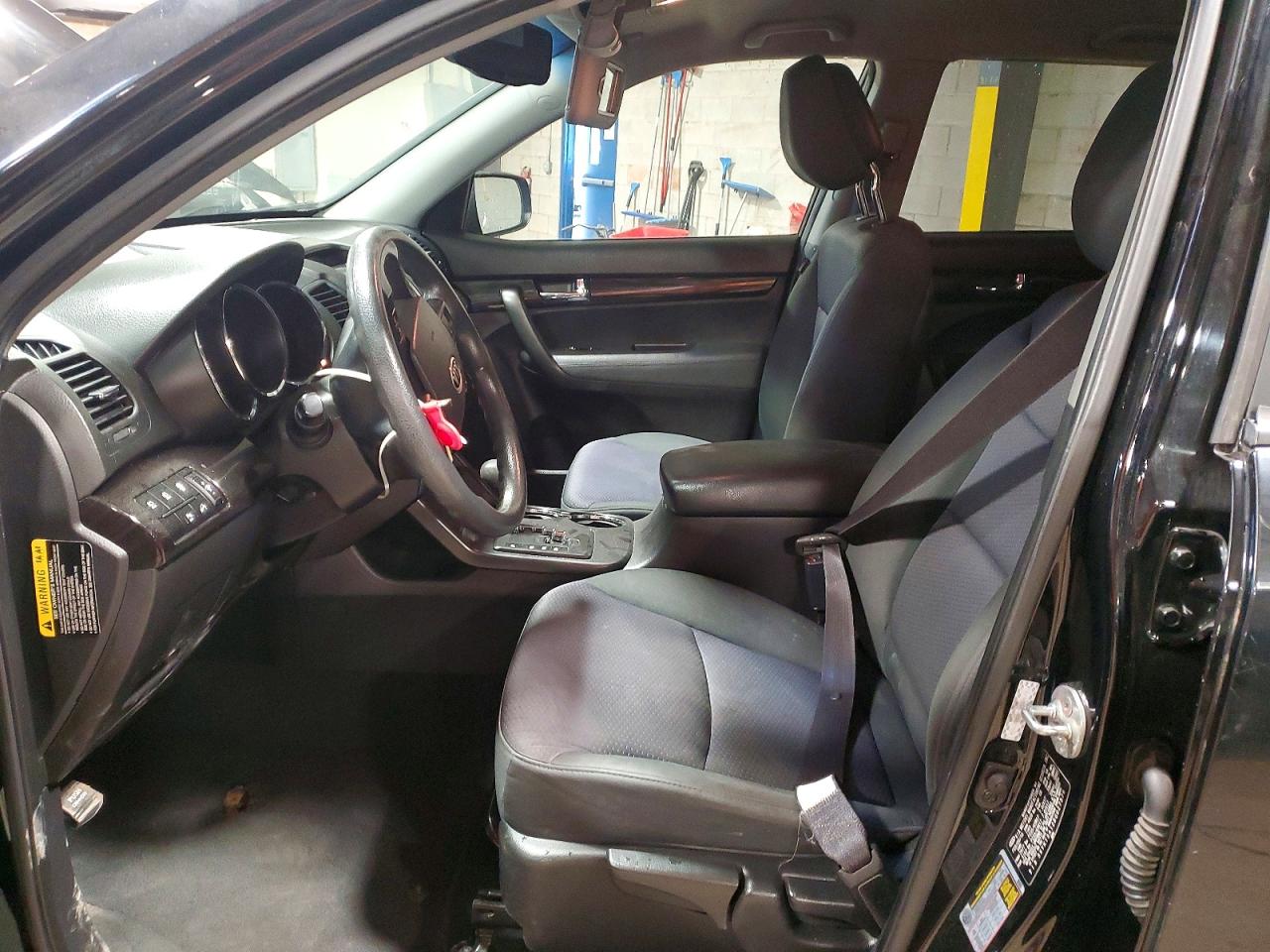 2011 KIA SORENTO BASE photo 7