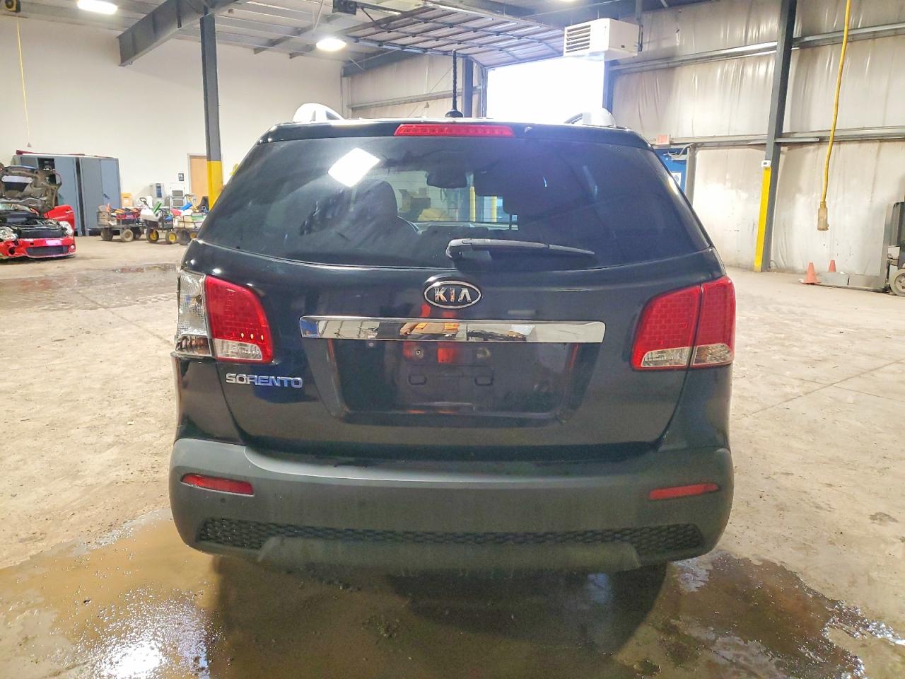 2011 KIA SORENTO BASE photo 6