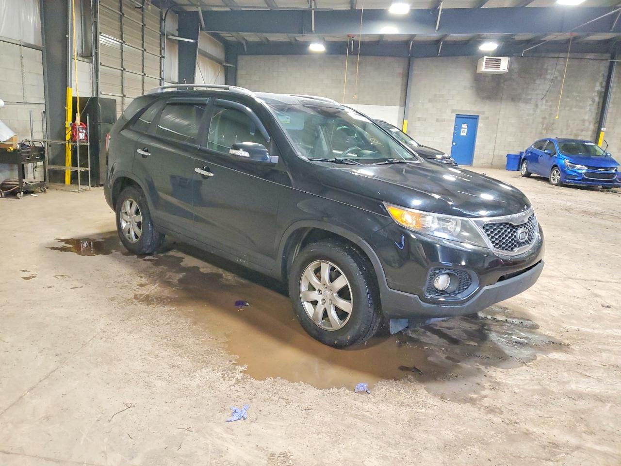 2011 KIA SORENTO BASE photo 4