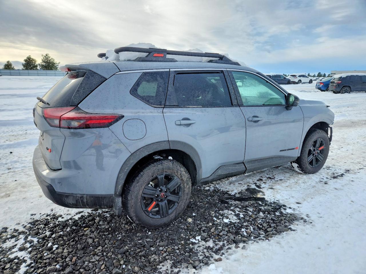 2025 NISSAN ROGUE SV photo 3