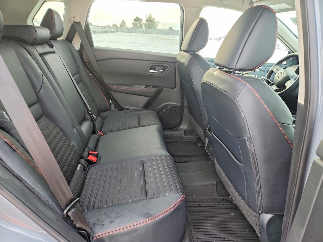 2025 NISSAN ROGUE SV photo 11