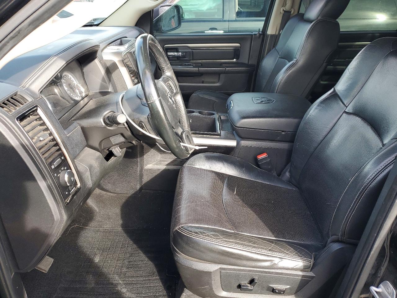 2014 RAM 1500 SPORT photo 7