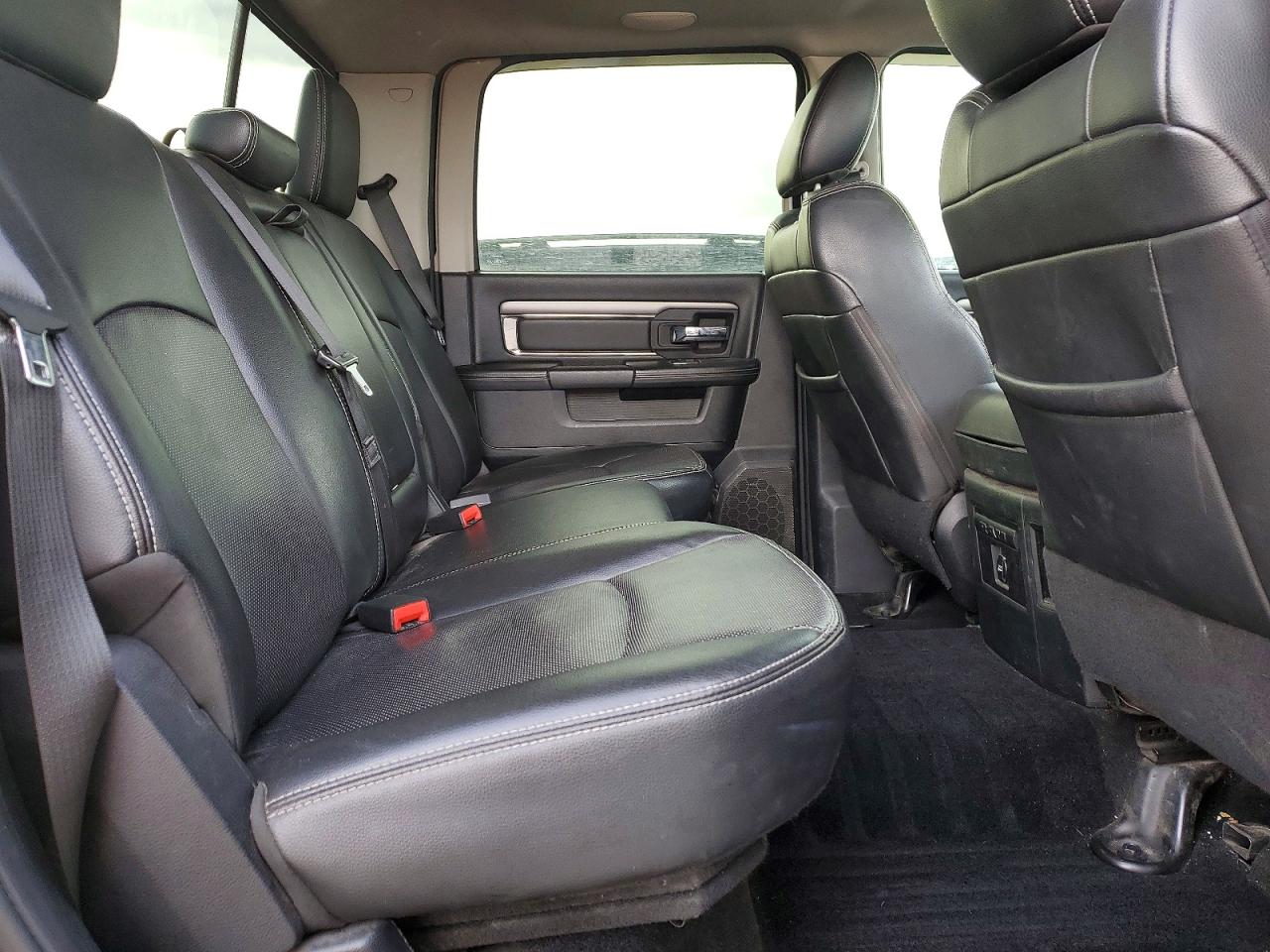 2014 RAM 1500 SPORT photo 10