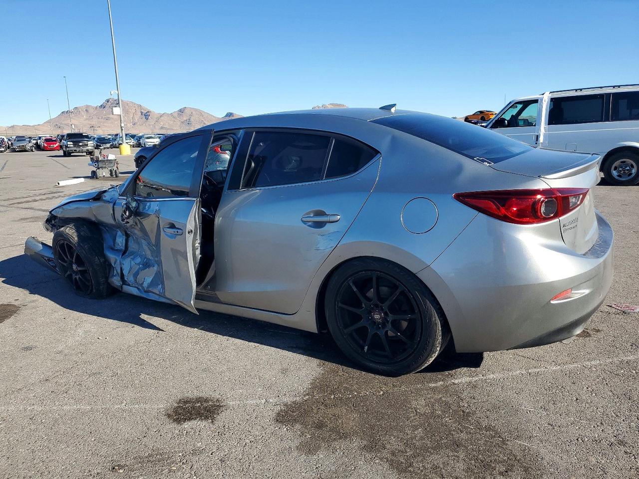 2014 MAZDA 3 GRAND TOURING photo 4