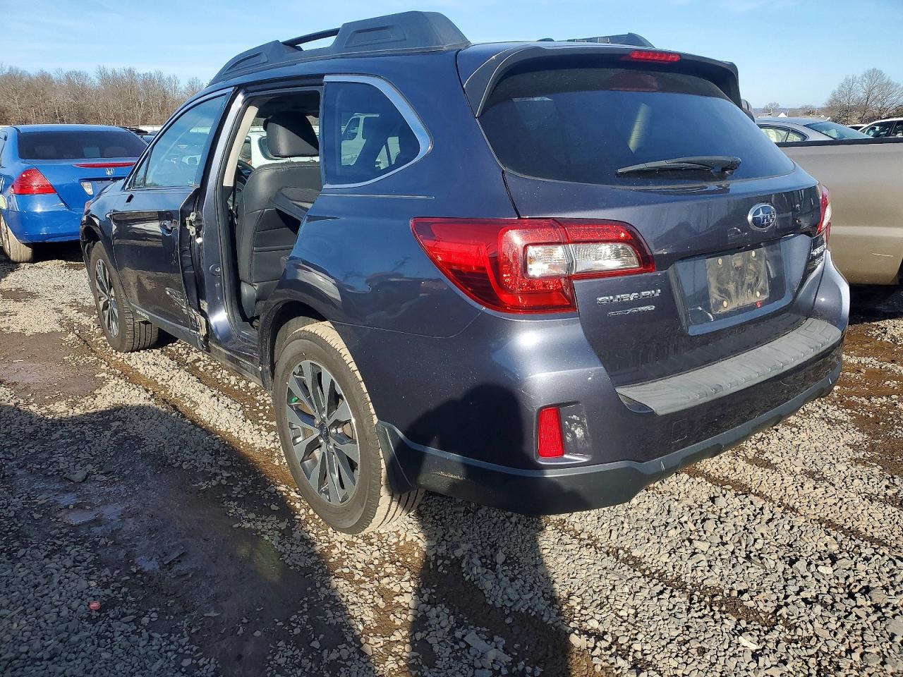 2015 SUBARU OUTBACK 3.6R LIMITED photo 2