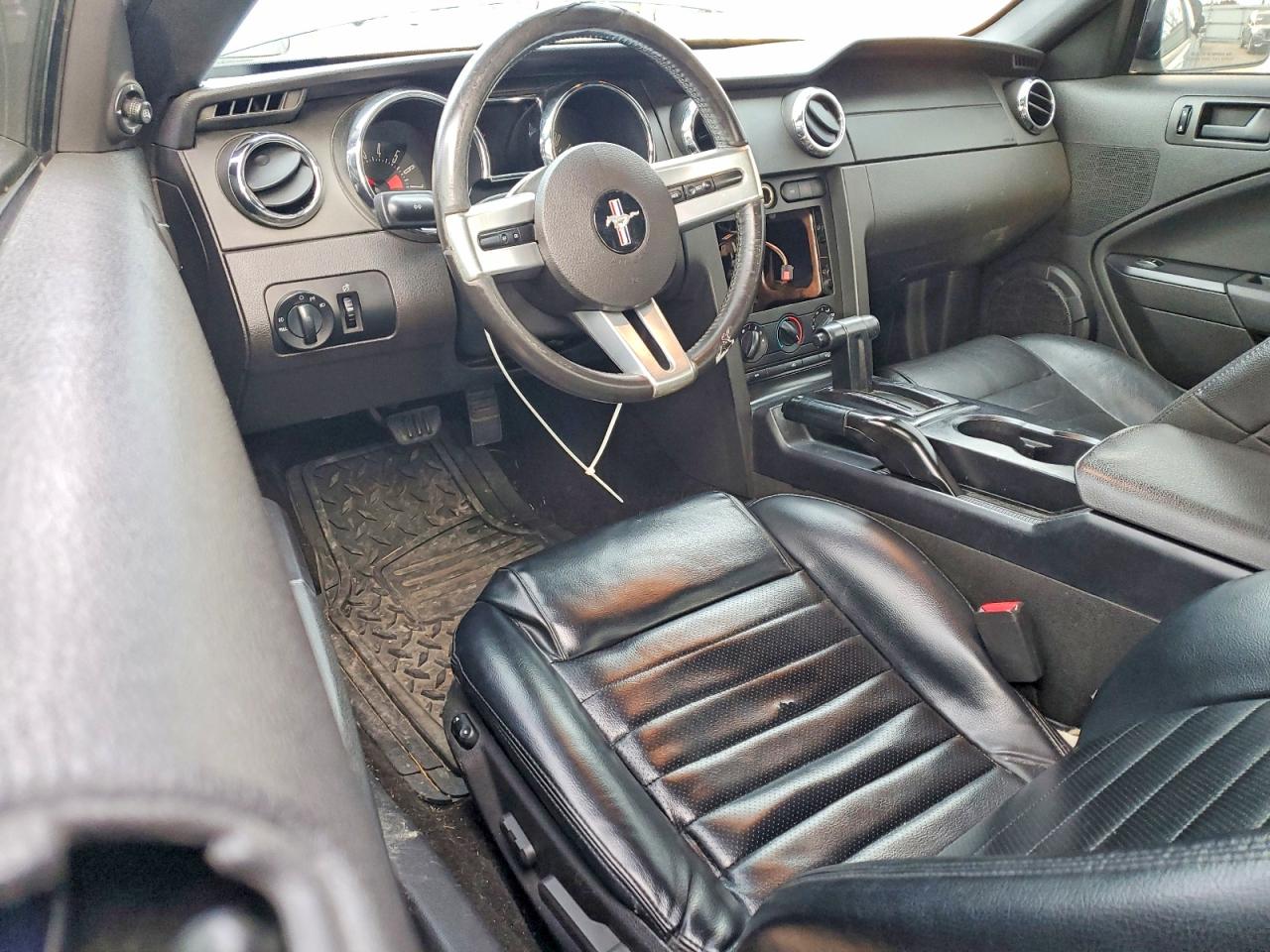2006 FORD MUSTANG photo 8