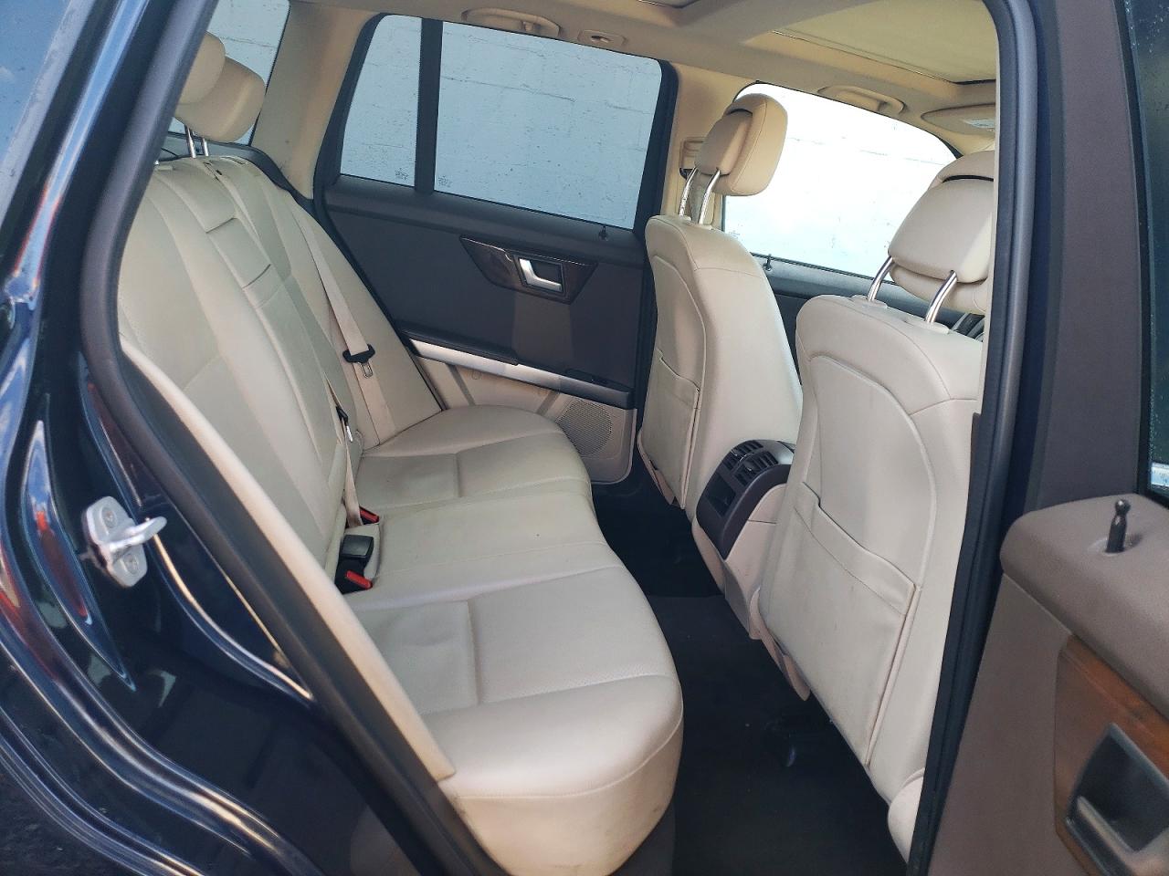 2015 MERCEDES-BENZ GLK 350 4MATIC photo 11