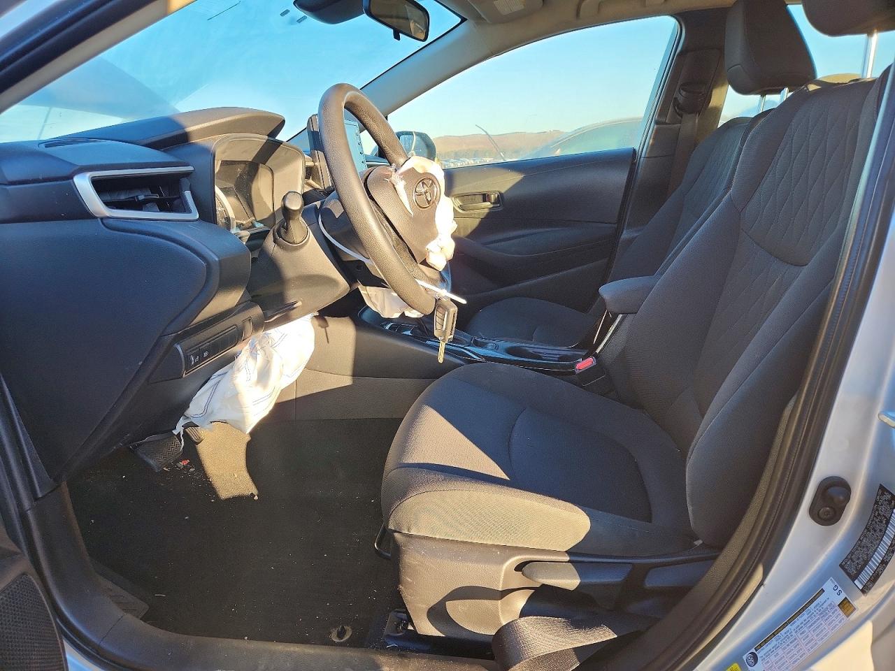 2022 TOYOTA COROLLA LE photo 7