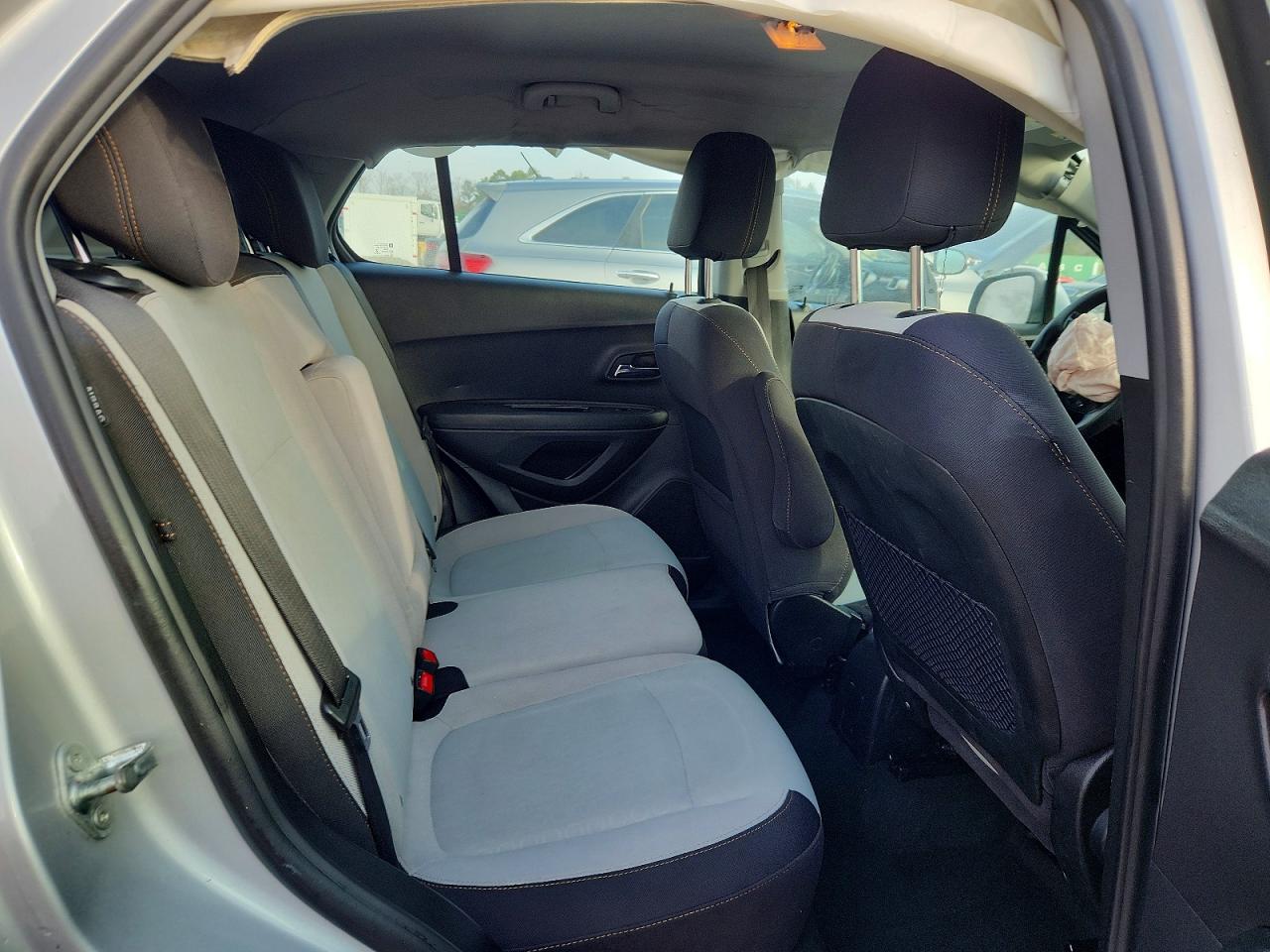 2019 CHEVROLET TRAX LS photo 11