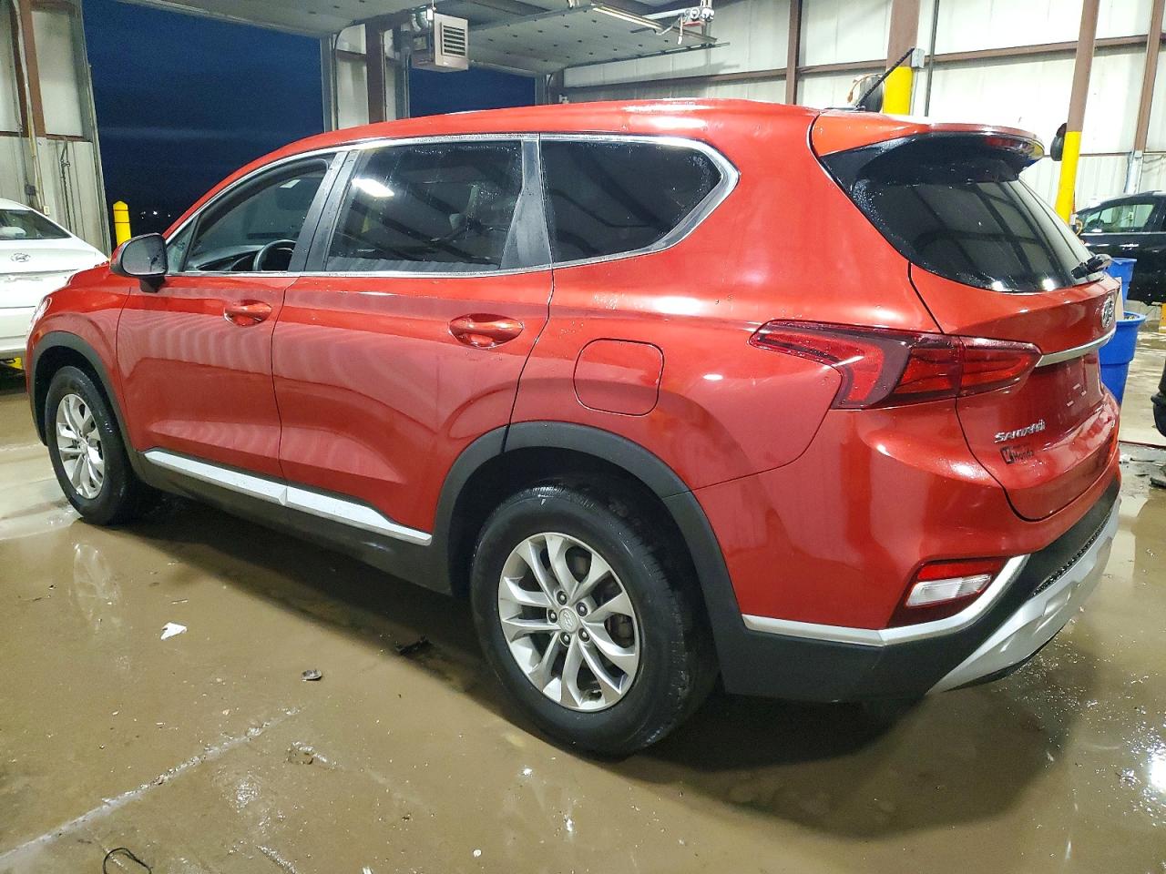 2019 HYUNDAI SANTA FE SE photo 3