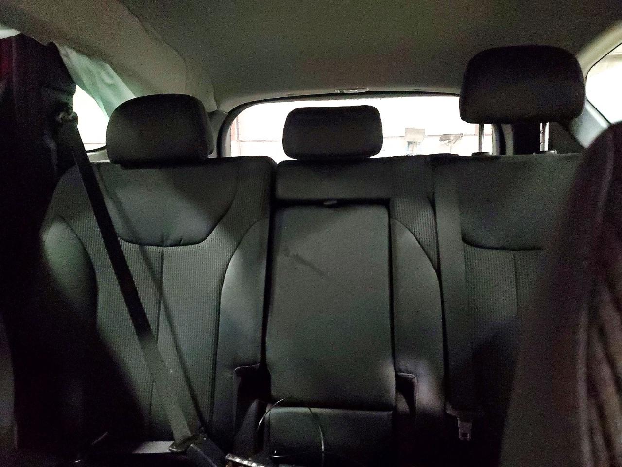 2019 HYUNDAI SANTA FE SE photo 19