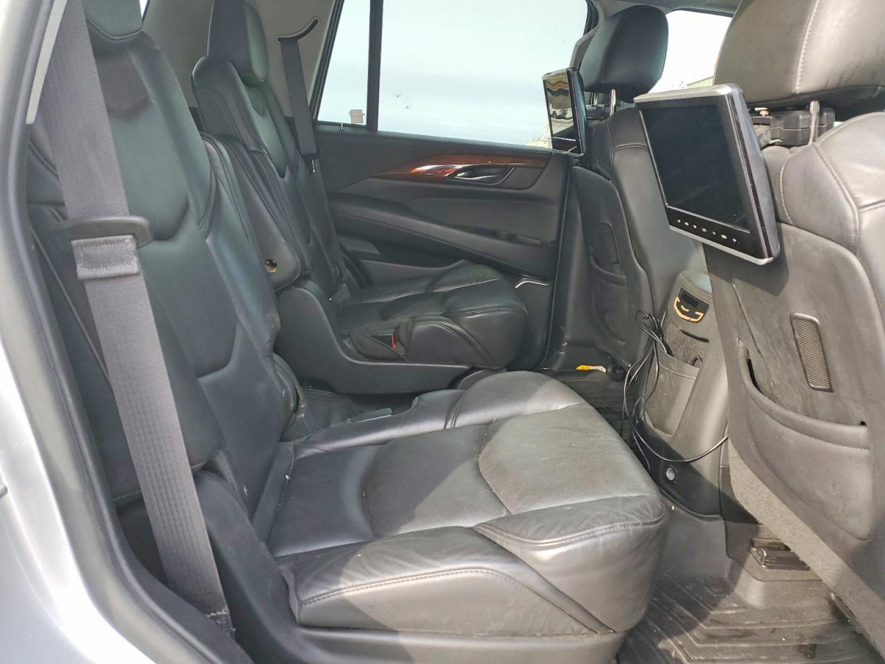 2019 CADILLAC ESCALADE LUXURY photo 21
