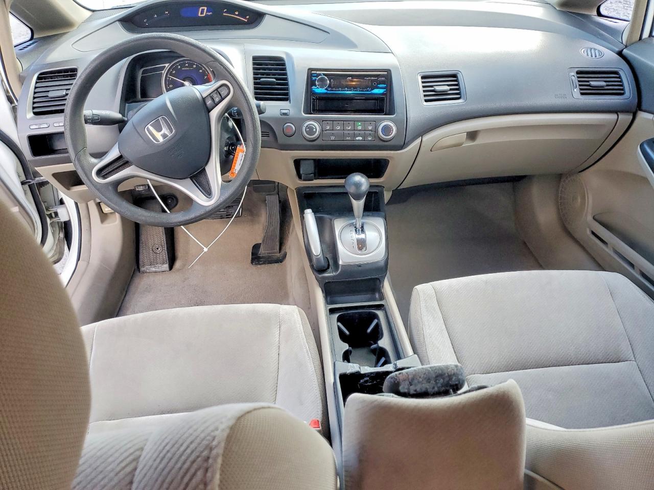 2010 HONDA CIVIC LX photo 8