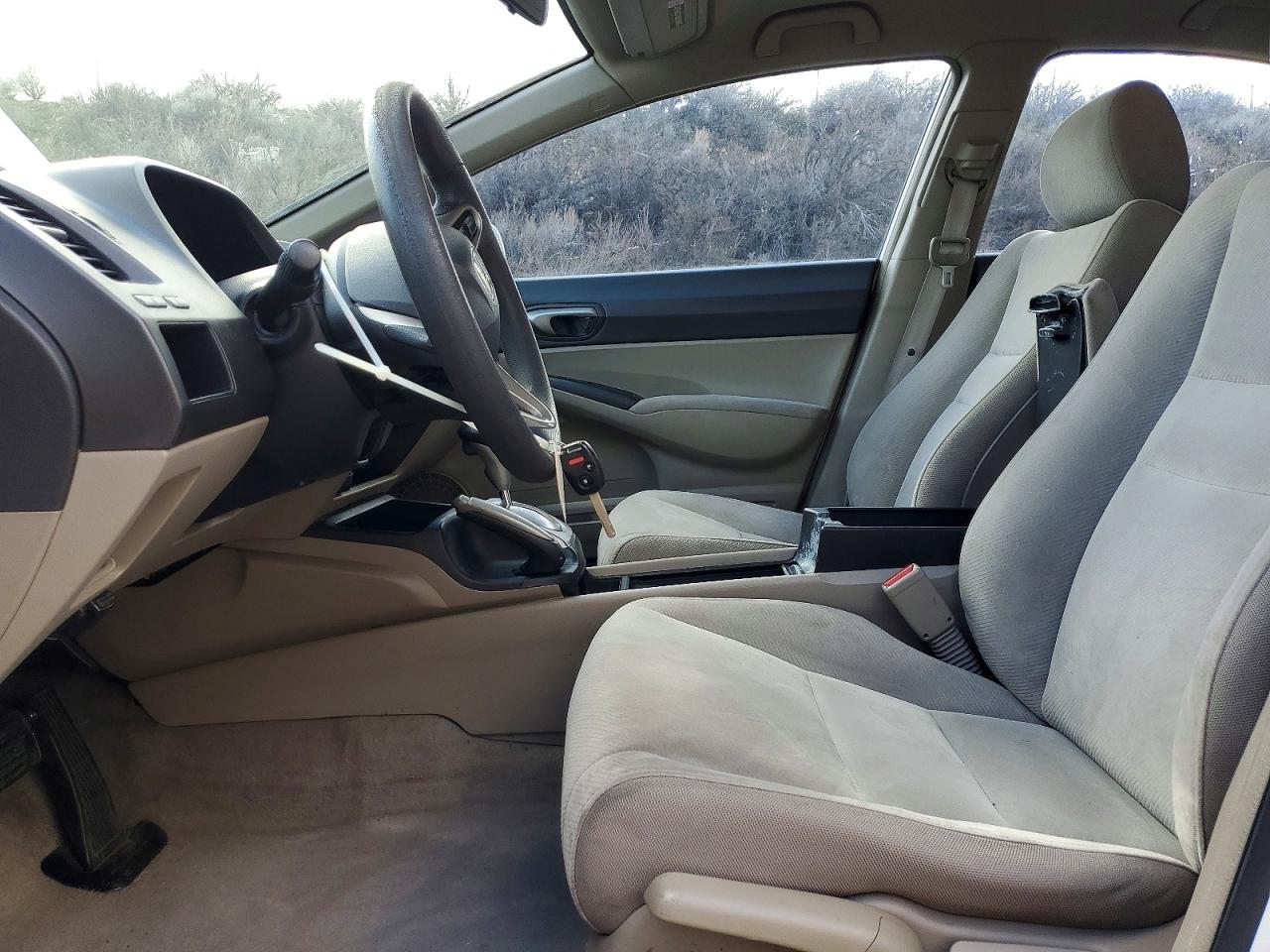 2010 HONDA CIVIC LX photo 7