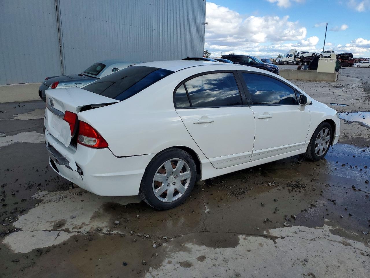 2010 HONDA CIVIC LX photo 3