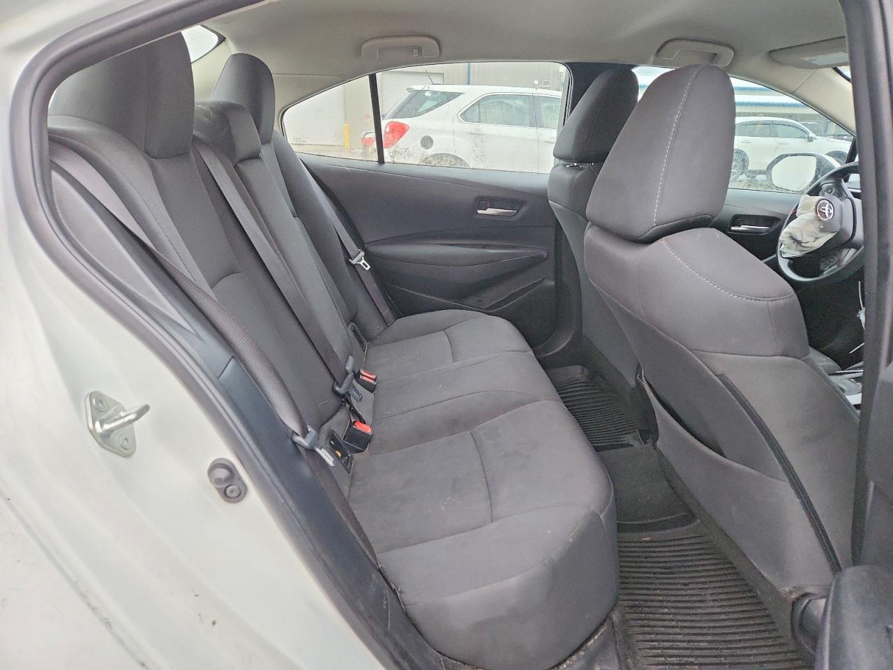 2021 TOYOTA COROLLA LE photo 10
