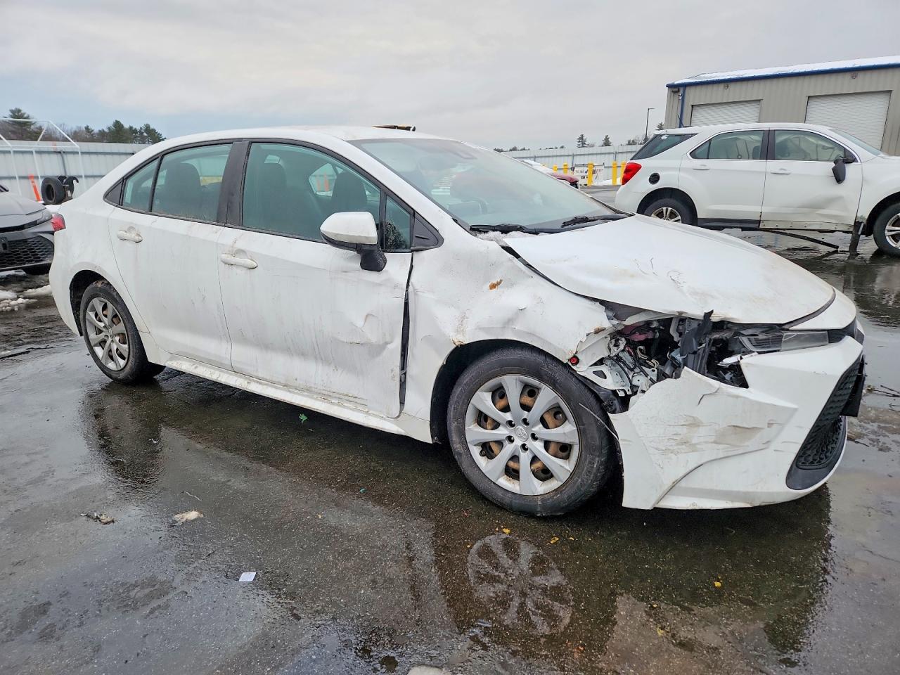 2021 TOYOTA COROLLA LE photo 4