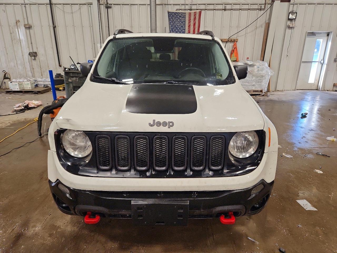 2017 JEEP RENEGADE TRAILHAWK photo 5