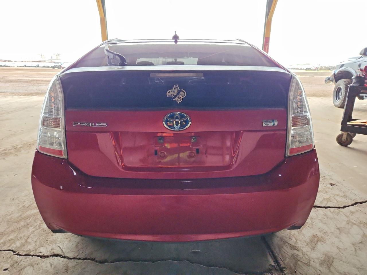 2010 TOYOTA PRIUS photo 6