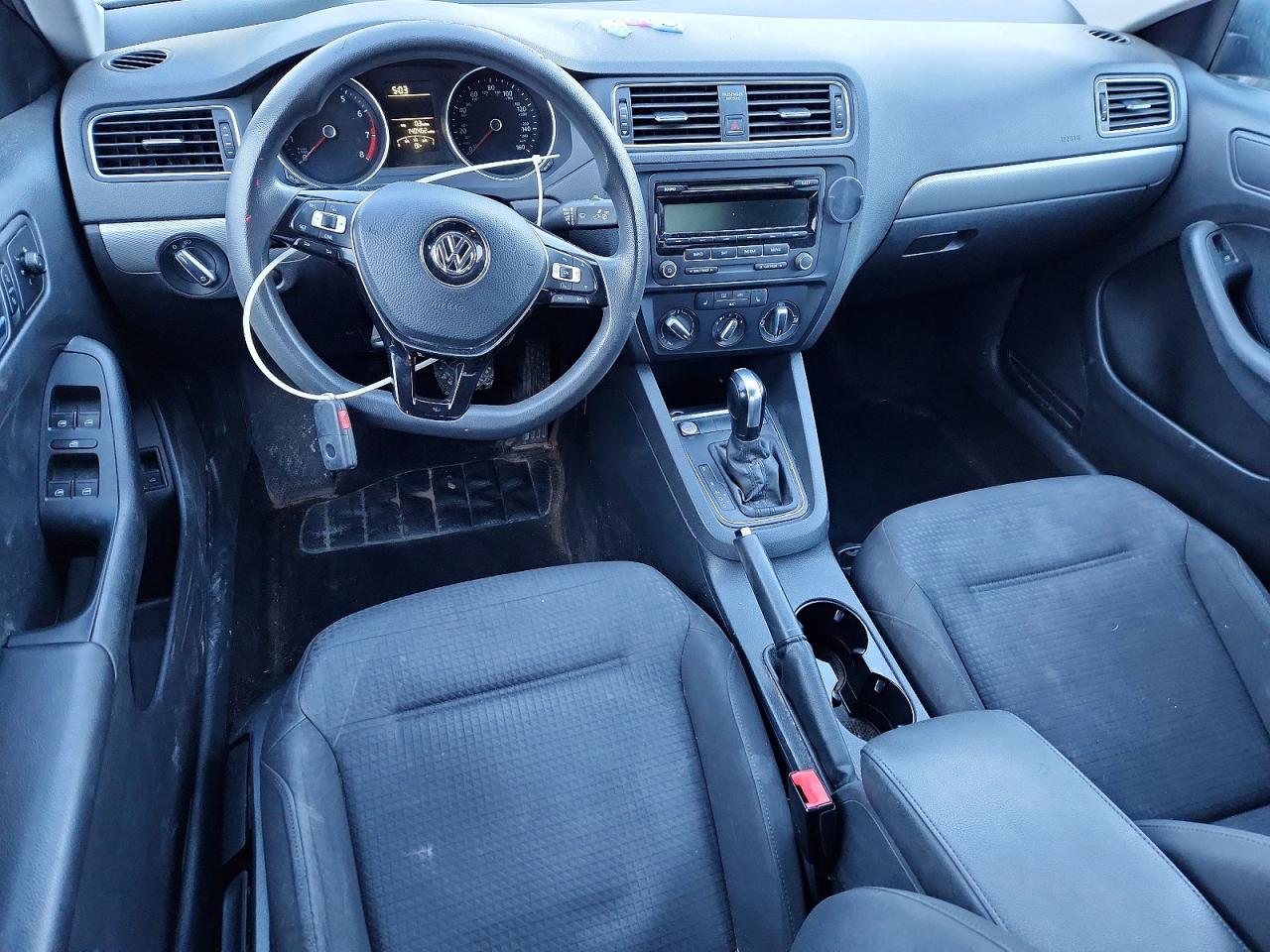 2015 VOLKSWAGEN JETTA SE photo 8