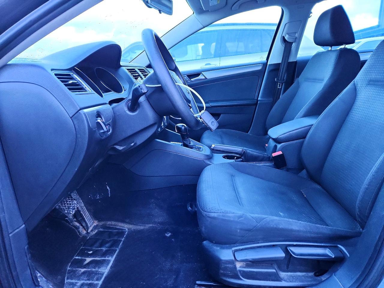 2015 VOLKSWAGEN JETTA SE photo 7