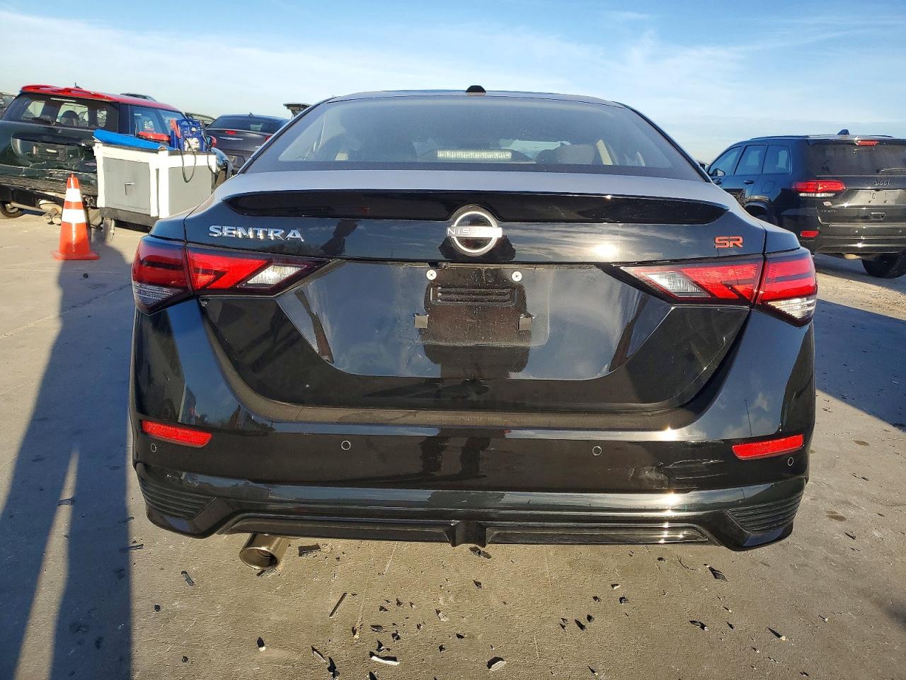2025 NISSAN SENTRA SR photo 6
