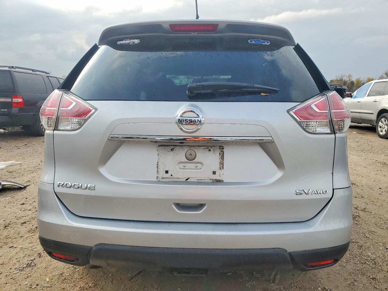 2016 NISSAN ROGUE S photo 16