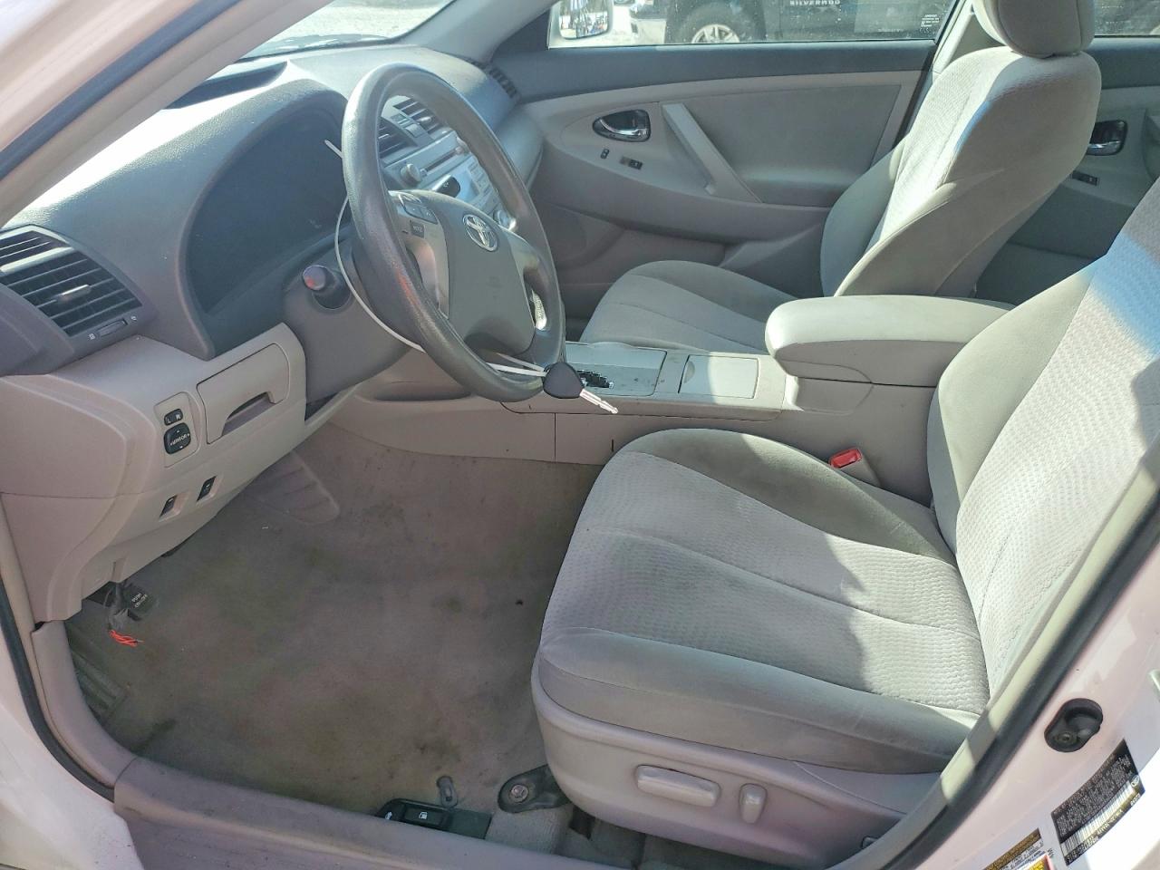 2011 TOYOTA CAMRY BASE photo 7