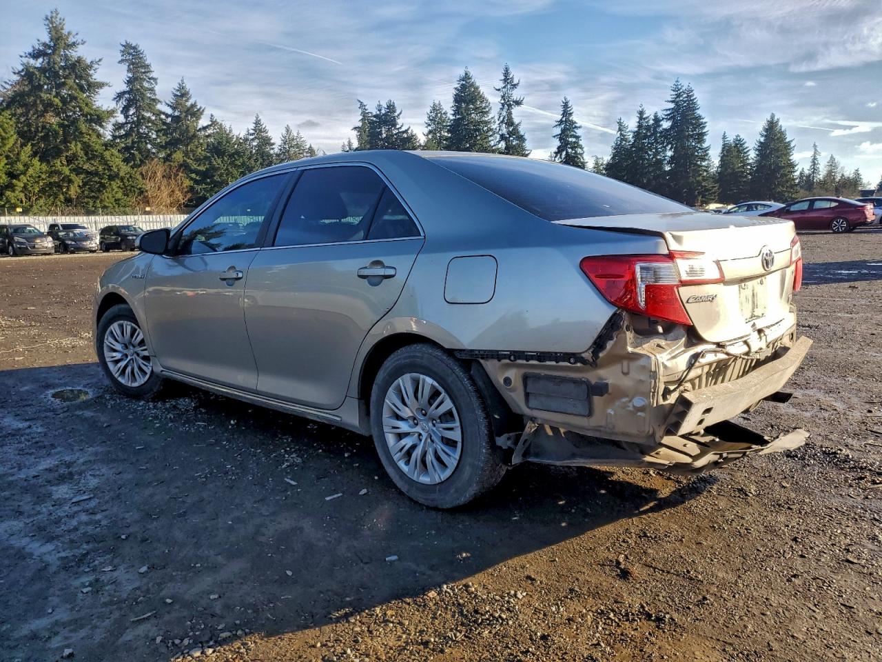 2013 TOYOTA CAMRY HYBRID photo 2