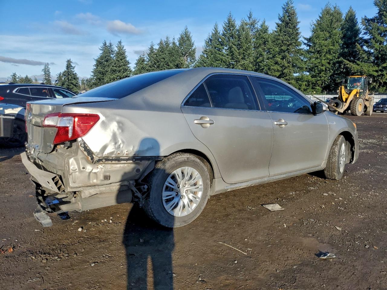 2013 TOYOTA CAMRY HYBRID photo 3
