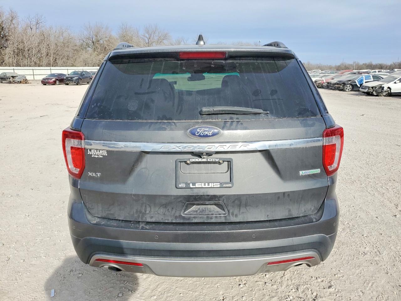 2017 FORD EXPLORER XLT photo 6