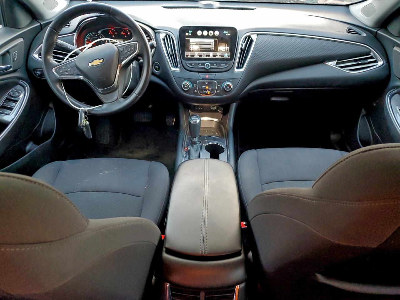2017 CHEVROLET MALIBU LT photo 8
